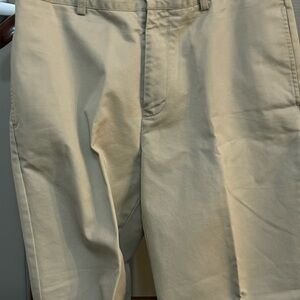 J. Crew Men's Khaki Chinos 33/30 Plain Front with hem.